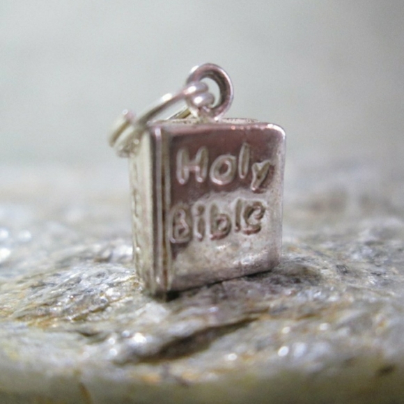 VTG Artisan Sterling Silver Bracelet Charm HOLY BIBLE - Picture 4 of 5